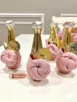 عطر جادور مع التغليف