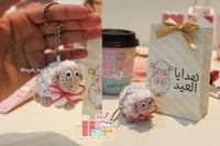 ميدالية خروف لطيف مصنوع يدوياً