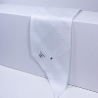 بكج جوتشي شماغين من اختيارك من ماركة جوتشي