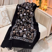 شال كشميري صوف مطرز لون اسود