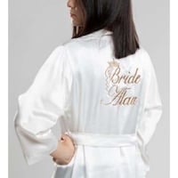 روب عرائس لون أبيض سادة