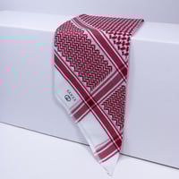 بكج جوتشي شماغين من اختيارك من ماركة جوتشي