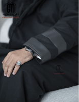 فروة رجالية على جلد اسود