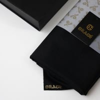 قماش ثوب شتوي اسود مقلم G-226