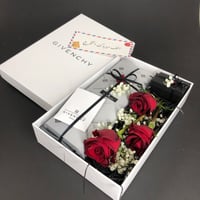 بكج قماش و ورد مع الكبك جيفنشي