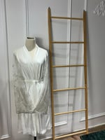 روب وايت برايد مخمل