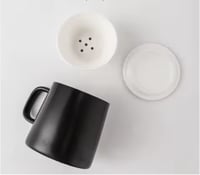 كوب سراميك بصفاية وغطاء