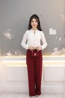 طقم بناتي للعمر المحير يتكون من جاكيت. تيشرت. بنطل...