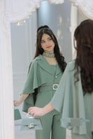 طقم بناتي للعمر المحير يتكون من جاكيت .بنطلون .شنت...