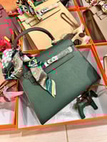 شنط كاوليتى هرمز درجه اولى مع الملحقات: