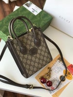 شنط جوتشي مستر شد بلد درجه اولى مع ملحقات