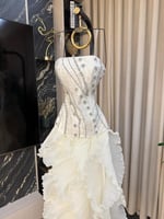 فستان سهره الخامه / باربي بتطريز شك يدوي على جازار...