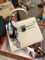 شنط كاوليتى هرمز درجه اولى مع الملحقات: