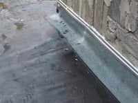 وزرة ديكور المونيوم للعوازل المائيه طول 2.44 × 5سم...