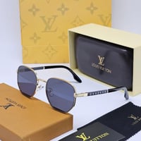 نظاره لويس الاكثر مبيعاً