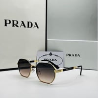 نظارة برادا الترند