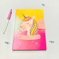 مجموعة أوراق لاصقة مع قائمة مهام