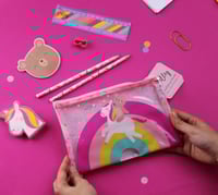 مجموعة قرطاسية ( يونيكورن مع مقلمية )