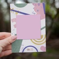 ورق ملاحظات لاصقة