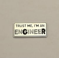 بروش ثق بي أنا مهندس | لون فضي