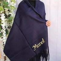 شال شتوي نسائي بالاسم متعدد الالوان