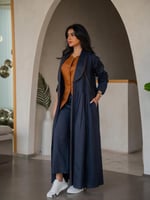 عباية كاجوال بلون كحلي او الاسود من الينن