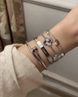 طقم اساور ماركة