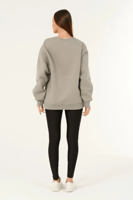 بلوفر الجيب الامامي بتصميم ناعم وانيق