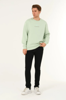 بلوفر بتصميم فريد مميز و جودة عالية