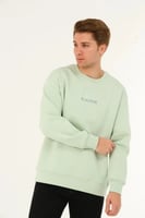 بلوفر الجيب الامامي بتصميم ناعم وانيق