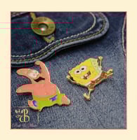 بروش بسيط Brooch