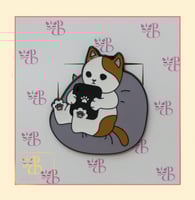 بروش قطة على تابلت Cat Brooch