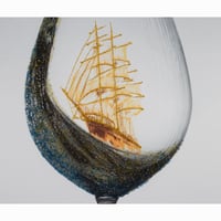 لوحة مودرن بإطارخشبي أسود