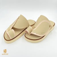 حذاء لون سكري سادة