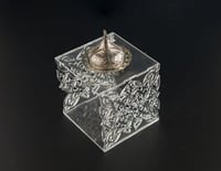 مبخرة مزخرفة