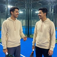 بلوفر رجالي بيج قطن سادة