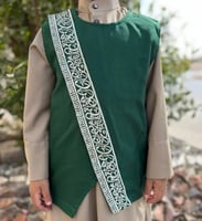 سديري ولادي سادة أخضر داكن نقشة خط عربي فضي فخم