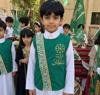 سديري ولادي سادة أخضر ملكي نقشة خط عربي فضي فاخر