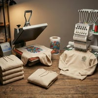 نص درزن (6) حبات بلوفرات شتوي اطفال قطن كريمي مقاس...