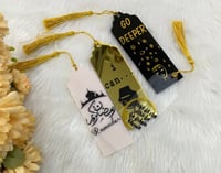 فواصل كتب اكريلك اسود طباعة فينيل حراري او اسطح