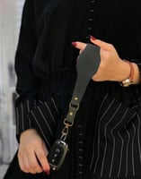 ميدالية مفاتيح جلد زيتي ناعم سادة