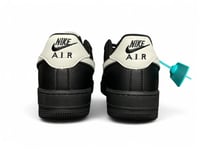 ايرفورس لوقو ابيض