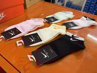 شراب نايك بوكس ملون