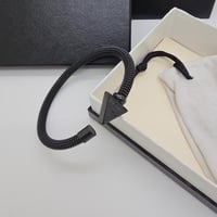 اسوارة برادا الرجالية