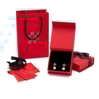 حلق كارولينا هيريرا الأكثر طلباً