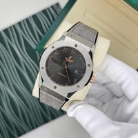 ساعة هوبلت كلاسيك فيوجن