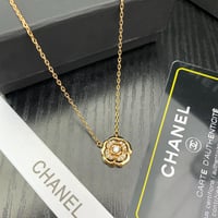 سلسال شانيل وردة زركون