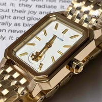 ساعة توري بورش النسائية