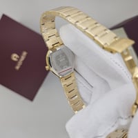 ساعة اقنر جينوفا باللون الذهبي
