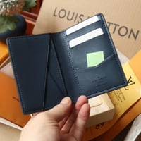 محفظة لويس فيتون